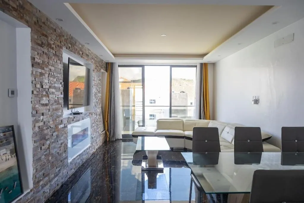 3 Bdr Apt, Palmarejo - Lcgr Прайя 0*,